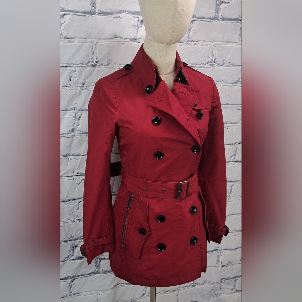 Burberry Women's Trench Coat Jacket Red Brookesby Short Length Size 2 US - Picture 3 of 16